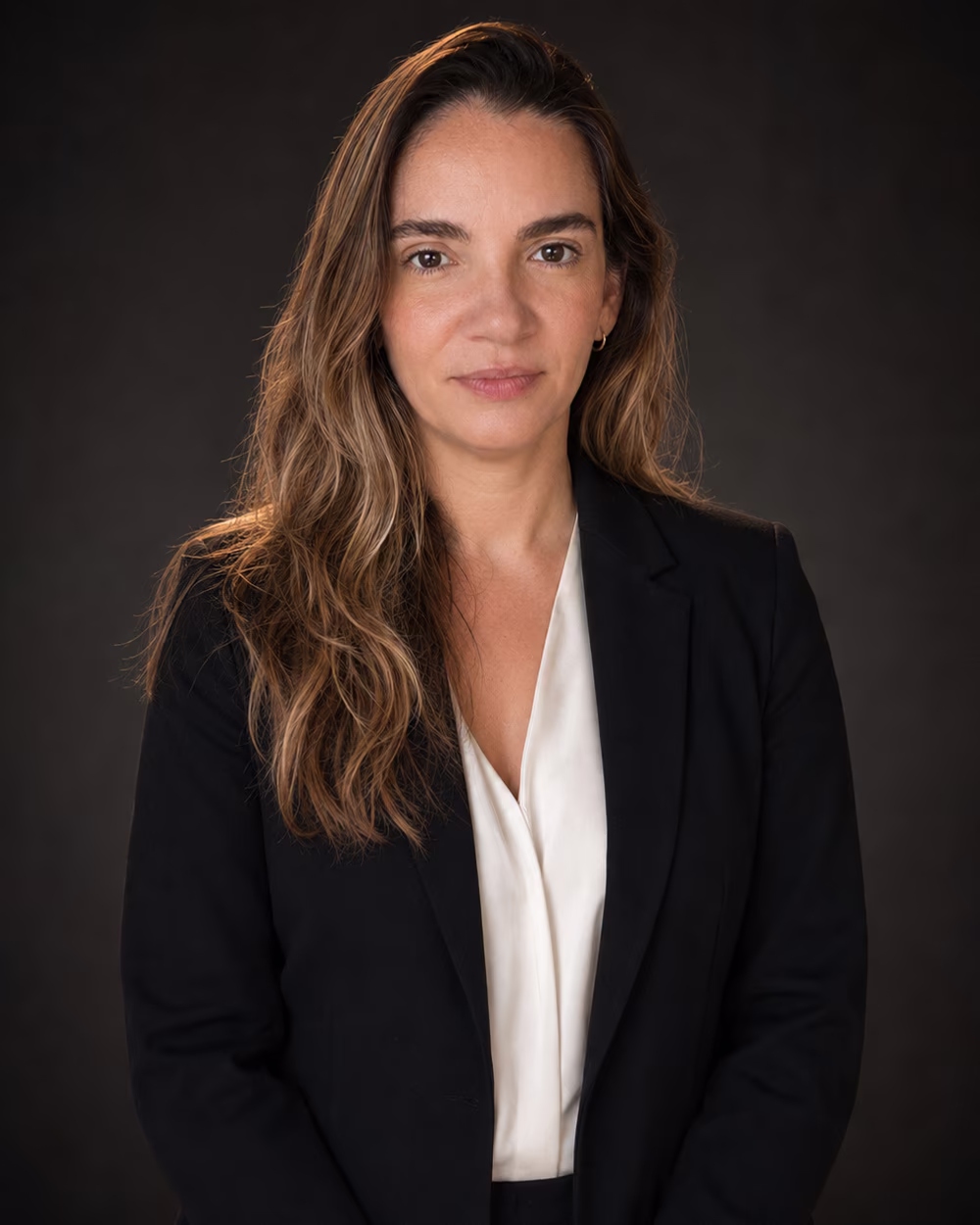 Janayna Araújo, financeiro